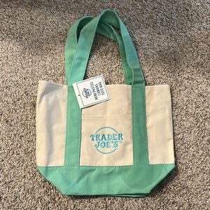 Trader Joe’s Mini Pastel Tote Bag Green